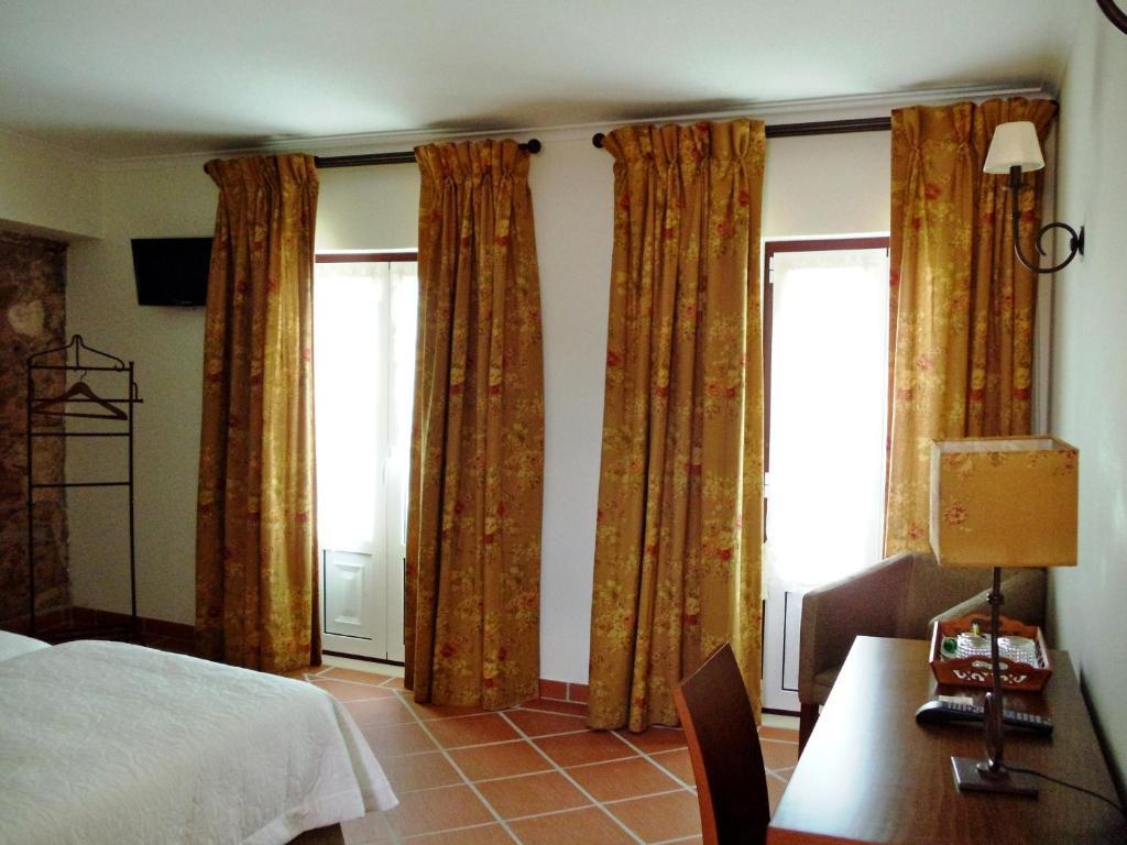 Готель Casa Do Largo - Golega - Turismo De Habitacao Номер фото